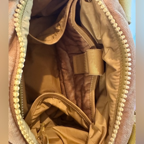 Dagne Dover (limited edition) yellow velvet purse - Picture 8 of 12